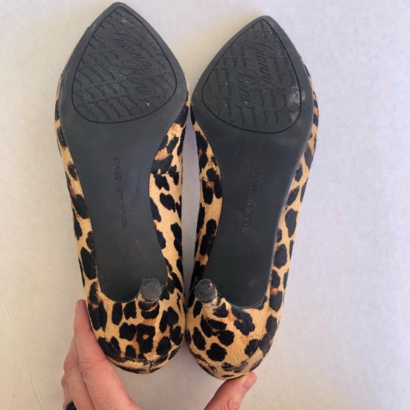 Gianni Bini Calf Skin Leopard Heels - Picture 6 of 7